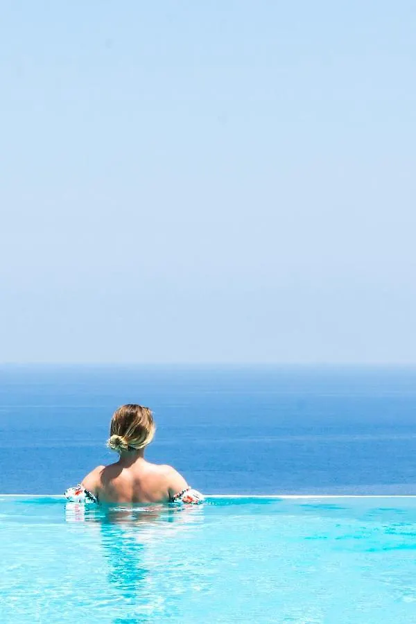 Hotel Ravesi Malfa  3*, Malfa (Salina)